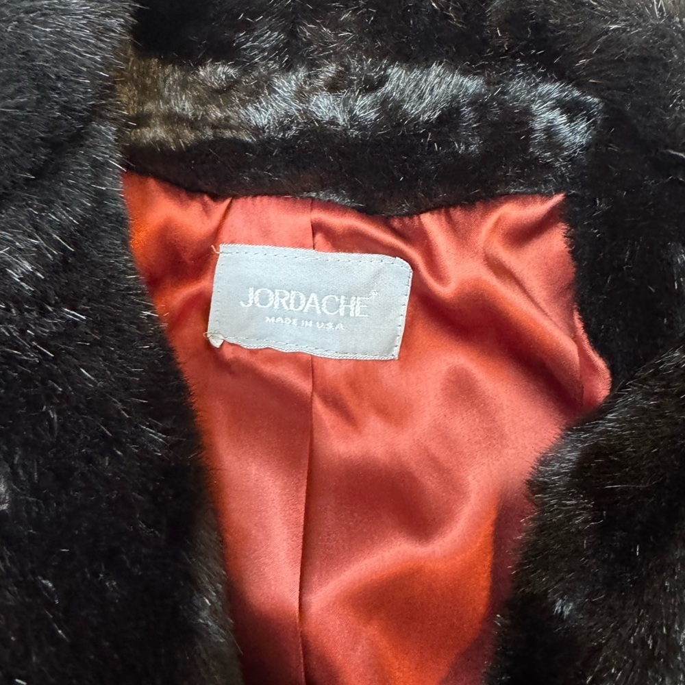 Jordache *vintage*Dark Brown Faux Fur Teddy Jacket. 90’s Mob wifey vibes! - Picture 3 of 6